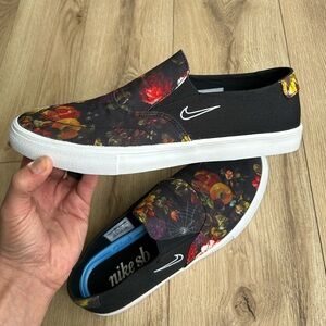 ❗️S⭕️LD❗️on another app- New Nike SB Sneakers